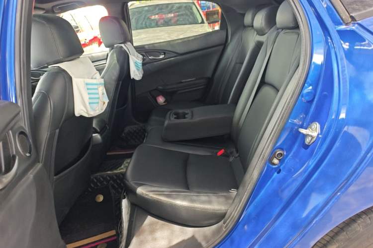 Used Honda Civic 2021 HATCHBACK 220TURBO CVT New Trendsetter Left Rear Seat