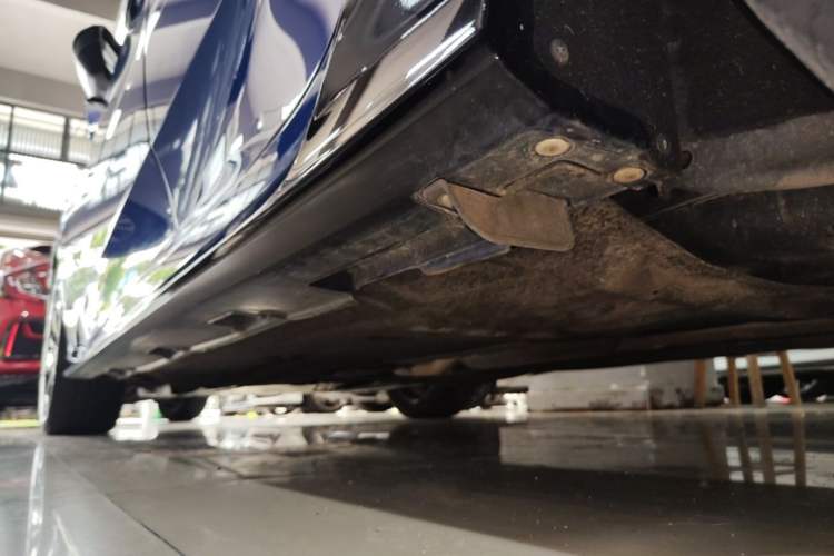 Used Honda Civic 2021 HATCHBACK 220TURBO CVT Trendy Cool Edition Left Side Sill