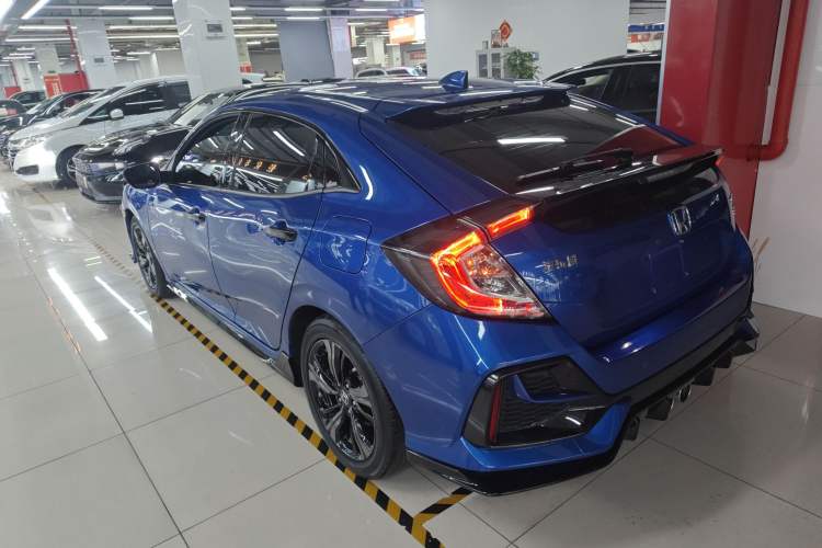 Used Honda Civic 2021 HATCHBACK 220TURBO CVT Trendy Cool Edition Rear Left 45 Deg