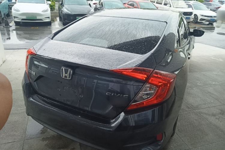 Used Honda Civic 2021 HATCHBACK 220TURBO CVT New Trendsetter Rear Right 45 Deg