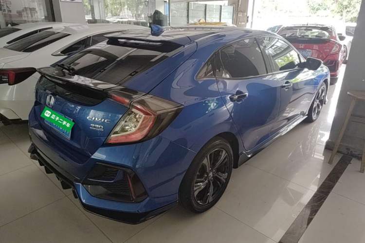 Used Honda Civic 2021 HATCHBACK 220TURBO CVT Trendy Cool Edition Rear Right 45 Deg