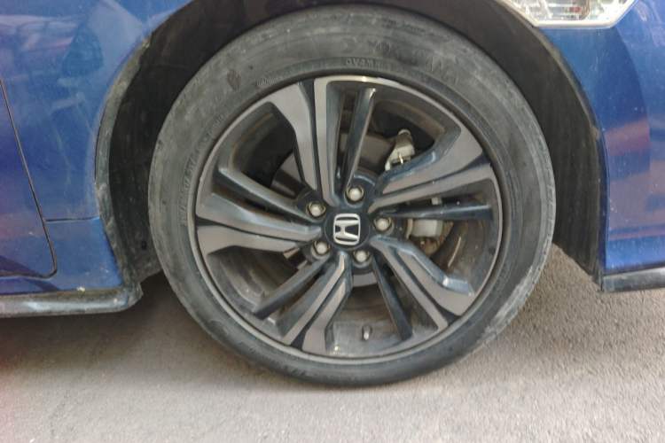 Used Honda Civic 2021 HATCHBACK 220TURBO CVT Trendy Cool Edition Right Front Wheel Hub