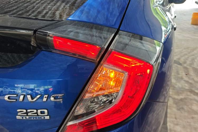 Used Honda Civic 2021 HATCHBACK 220TURBO CVT New Trendsetter Right Rear Taillight