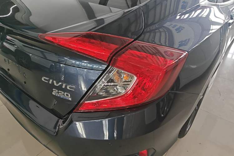 Used Honda Civic 2021 HATCHBACK 220TURBO CVT Trendy Cool Edition Right Rear Taillight