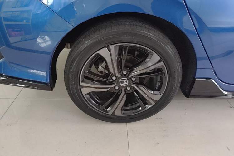 Used Honda Civic 2021 HATCHBACK 220TURBO CVT Trendy Cool Edition Right Rear Wheel Hub