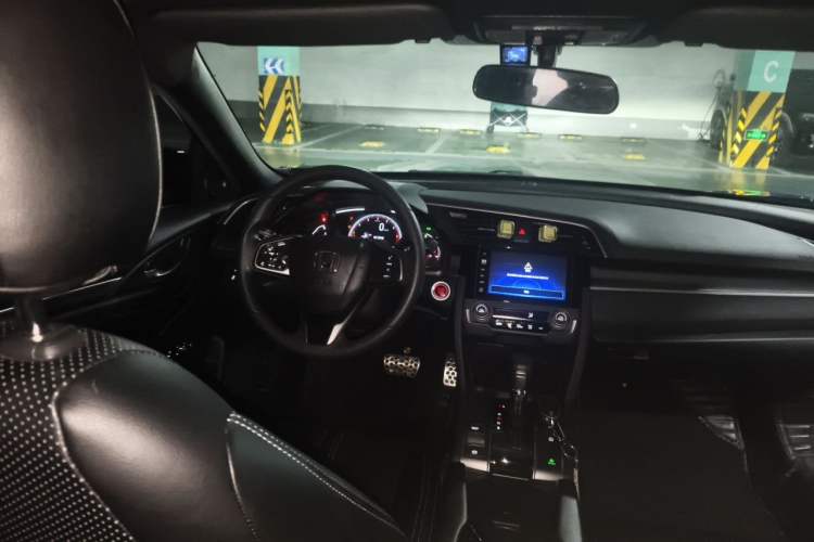 Used Honda Civic 2021 HATCHBACK 220TURBO CVT Trendy Cool Edition Steering Wheel