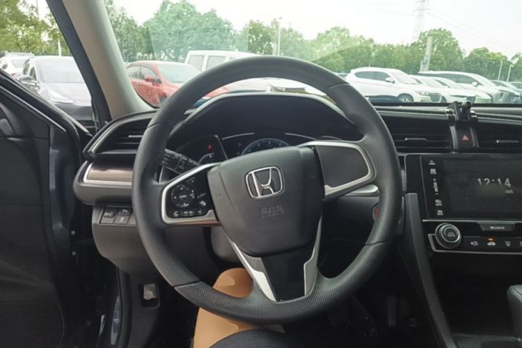 Used Honda Civic 2021 HATCHBACK 220TURBO CVT New Trendsetter Steering Wheel