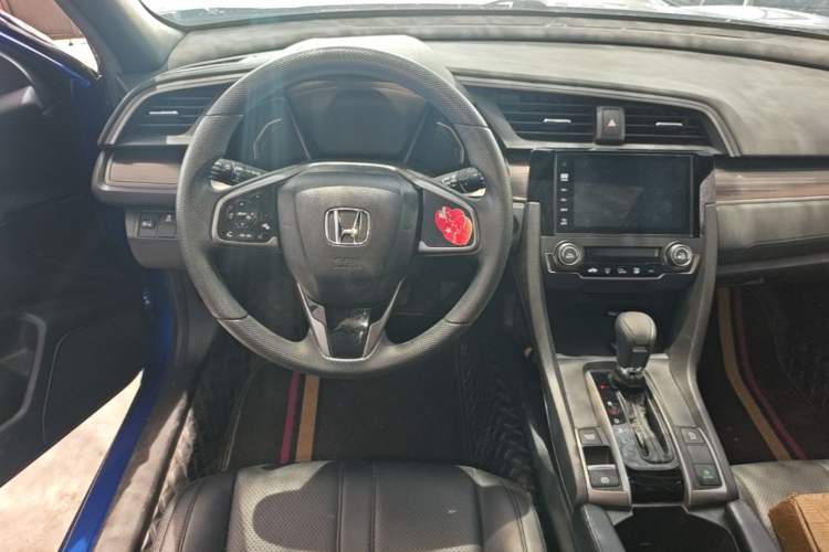 Used Honda Civic 2021 HATCHBACK 220TURBO CVT New Trendsetter Steering Wheel