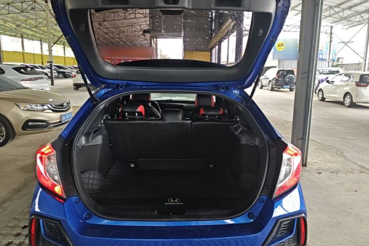 Used Honda Civic 2021 HATCHBACK 220TURBO CVT Trendy Cool Edition Trunk