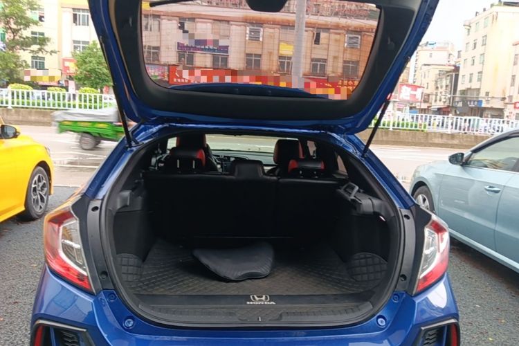 Used Honda Civic 2021 HATCHBACK 220TURBO CVT Trendy Cool Edition Trunk