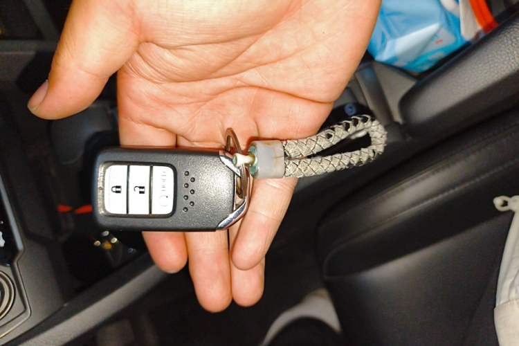 Used Honda Civic 2021 HATCHBACK 220TURBO CVT New Trendsetter Vehicle Key