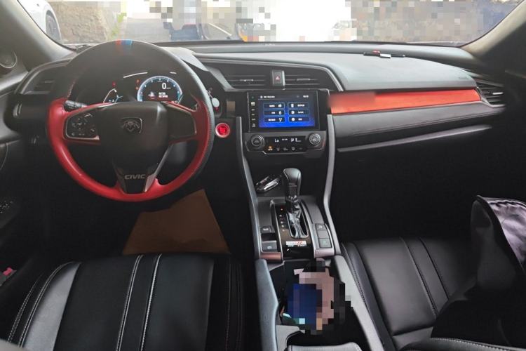 Used Honda Civic 2021 HATCHBACK 220TURBO CVT New Trendsetter Center Console