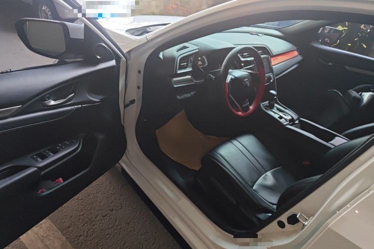 Used Honda Civic 2021 HATCHBACK 220TURBO CVT New Trendsetter Driver Seat