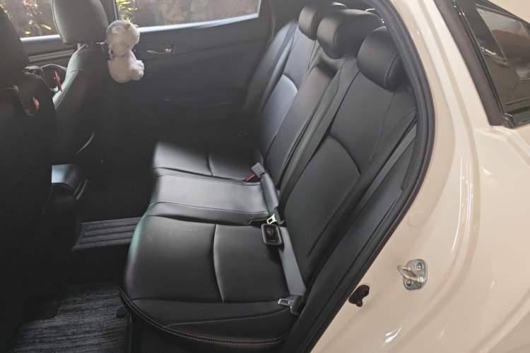 Used Honda Civic 2021 HATCHBACK 220TURBO CVT New Trendsetter Left Rear Seat
