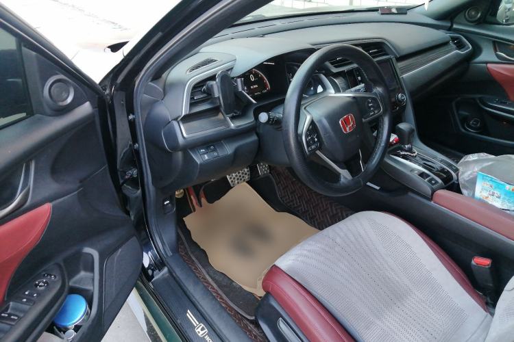 Used Honda Civic 2021 HATCHBACK 220TURBO CVT Trendy Cool Edition Driver Seat