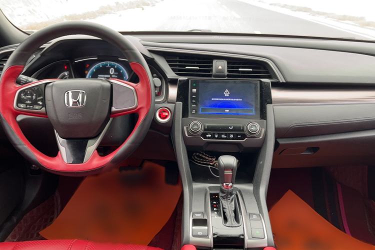 Used Honda Civic 2021 HATCHBACK 220TURBO CVT New Trendsetter Interior 3