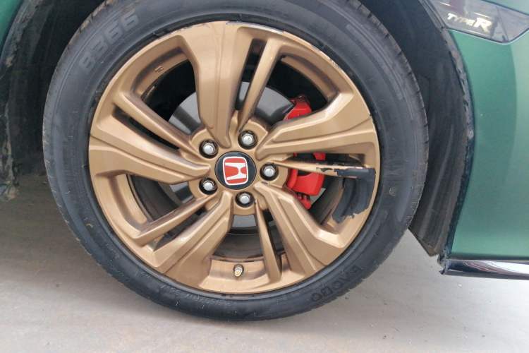 Used Honda Civic 2021 HATCHBACK 220TURBO CVT Trendy Cool Edition Right Front Wheel Hub