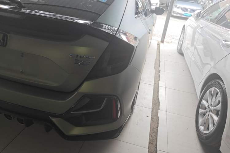 Used Honda Civic 2021 HATCHBACK 220TURBO CVT Trendy Cool Edition Right Rear Taillight