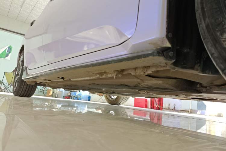 Used Honda Civic 2021 HATCHBACK 220TURBO CVT Trendy Cool Edition Right Side Sill