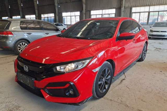 Ojetý Honda Civic 2021 HATCHBACK 220TURBO CVT New Trendsetter