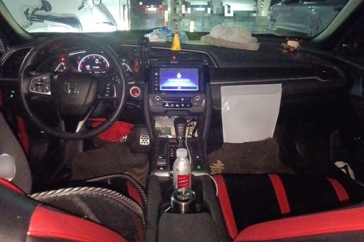 Used Honda Civic 2021 HATCHBACK 220TURBO CVT Trendy Cool Edition Center Console