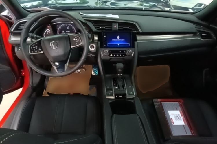Used Honda Civic 2021 HATCHBACK 220TURBO CVT Trendy Cool Edition Center Console