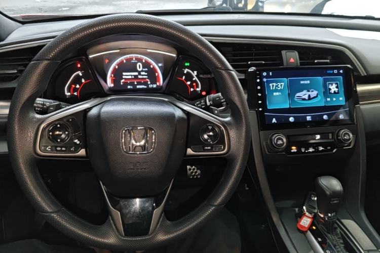Used Honda Civic 2021 HATCHBACK 220TURBO CVT Trendy Cool Edition Center Console