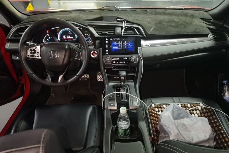 Used Honda Civic 2021 HATCHBACK 220TURBO CVT Trendy Cool Edition Center Console