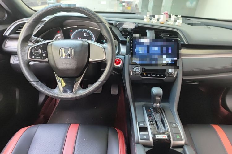 Used Honda Civic 2021 HATCHBACK 220TURBO CVT New Trendsetter Center Console