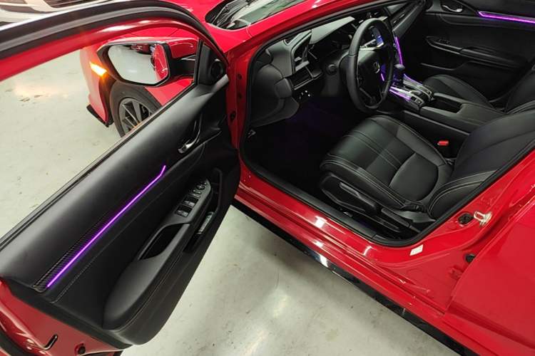 Used Honda Civic 2021 HATCHBACK 220TURBO CVT New Trendsetter Driver Seat
