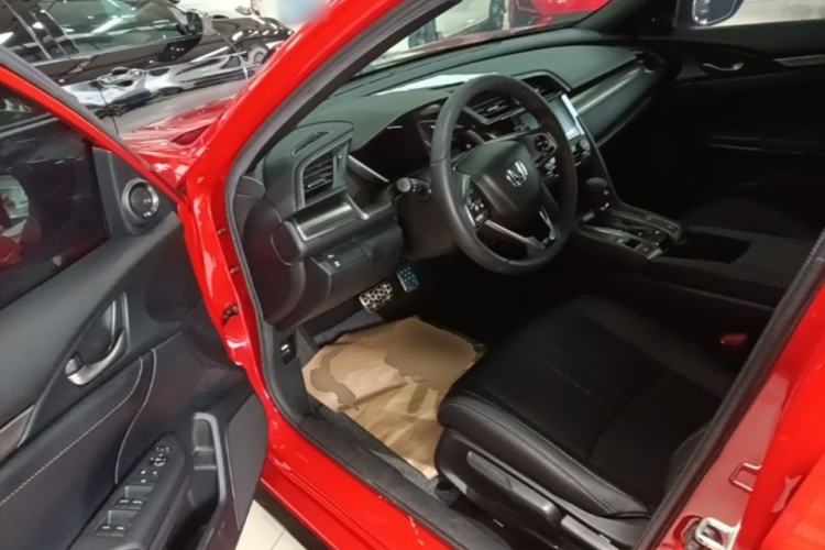 Used Honda Civic 2021 HATCHBACK 220TURBO CVT Trendy Cool Edition Driver Seat