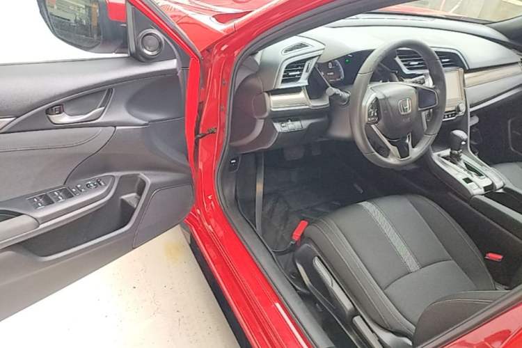 Used Honda Civic 2021 HATCHBACK 220TURBO CVT New Trendsetter Driver Seat