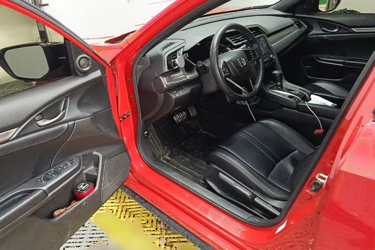 Used Honda Civic 2021 HATCHBACK 220TURBO CVT Trendy Cool Edition Driver Seat
