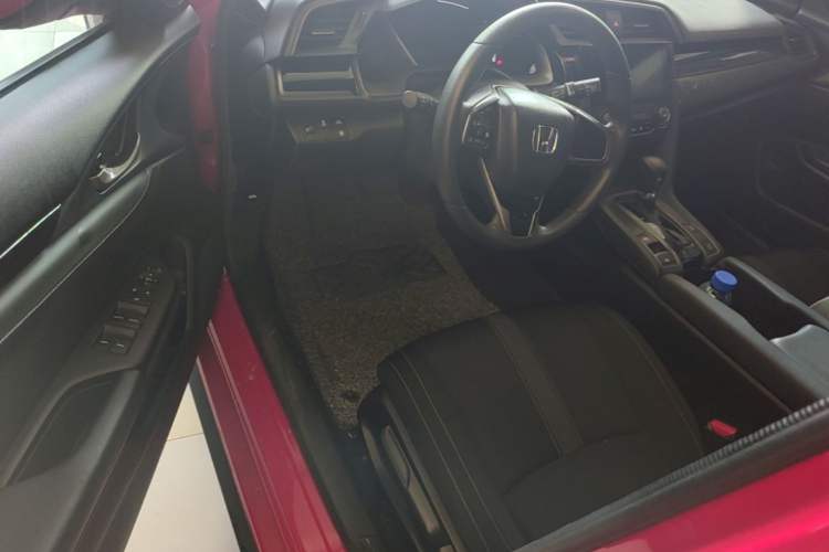 Used Honda Civic 2021 HATCHBACK 220TURBO CVT New Trendsetter Driver Seat