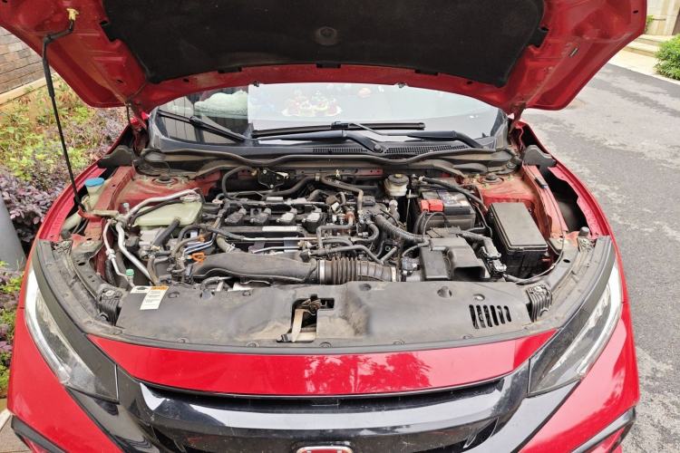 Used Honda Civic 2021 HATCHBACK 220TURBO CVT Trendy Cool Edition Engine Bay