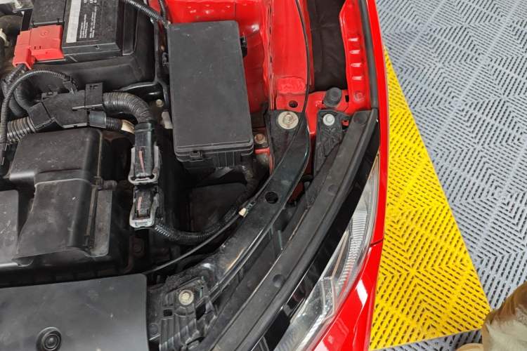 Used Honda Civic 2021 HATCHBACK 220TURBO CVT New Trendsetter Engine Bay Left