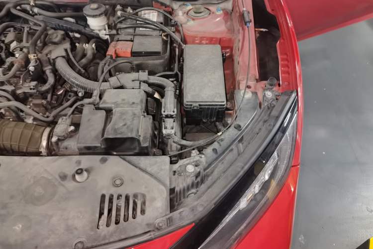 Used Honda Civic 2021 HATCHBACK 220TURBO CVT Trendy Cool Edition Engine Bay Left