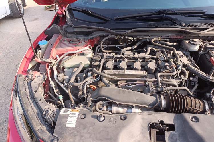 Used Honda Civic 2021 HATCHBACK 220TURBO Manual Driving Pleasure Control Engine Bay Right