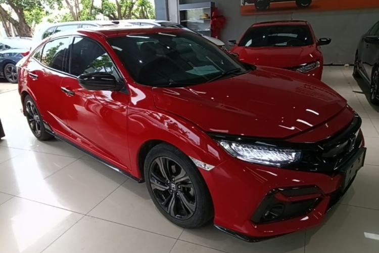 Used Honda Civic 2021 HATCHBACK 220TURBO CVT Trendy Cool Edition Front Right 45 Deg