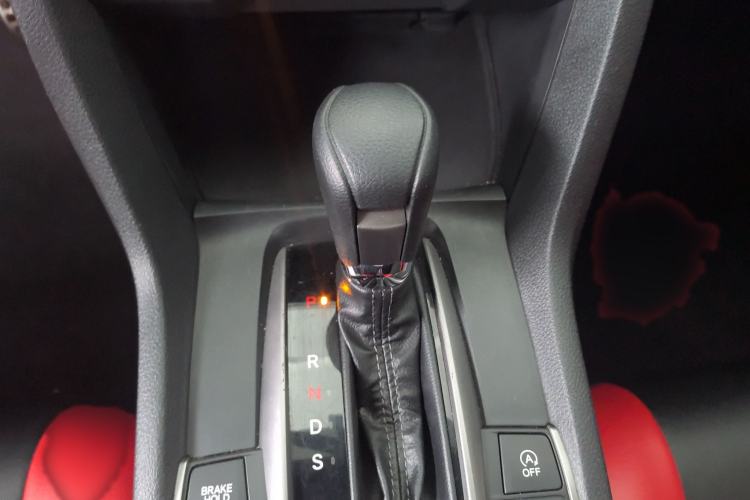 Used Honda Civic 2021 HATCHBACK 220TURBO CVT Trendy Cool Edition Gear Lever