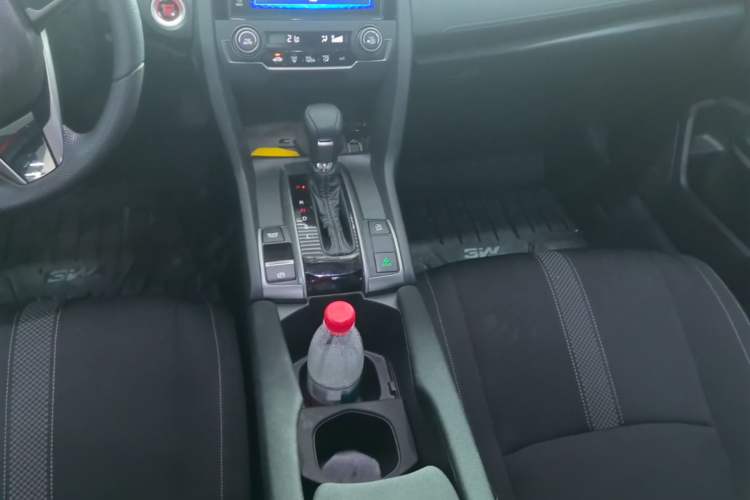 Used Honda Civic 2021 HATCHBACK 220TURBO CVT New Trendsetter Gear Lever