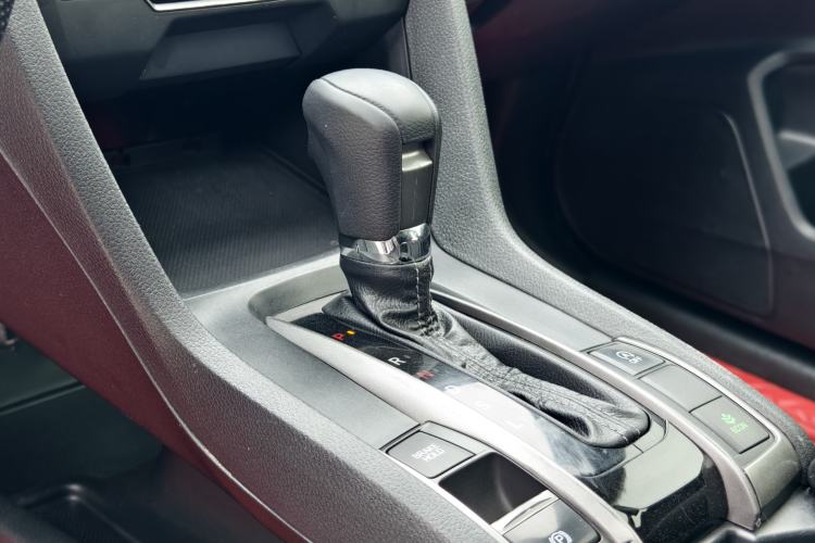 Used Honda Civic 2021 HATCHBACK 220TURBO CVT New Trendsetter Gear Lever
