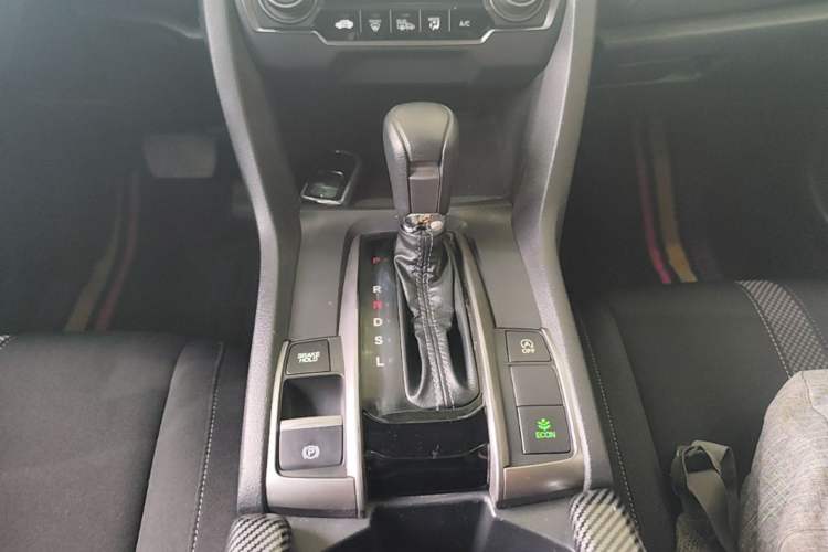 Used Honda Civic 2021 HATCHBACK 220TURBO CVT New Trendsetter Gear Lever