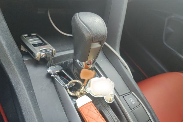 Used Honda Civic 2021 HATCHBACK 220TURBO CVT Trendy Cool Edition Gear Lever