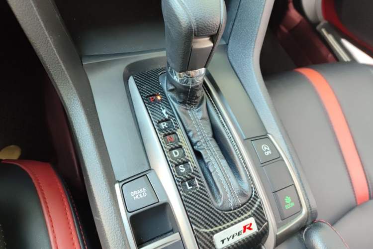 Used Honda Civic 2021 HATCHBACK 220TURBO CVT New Trendsetter Gear Lever