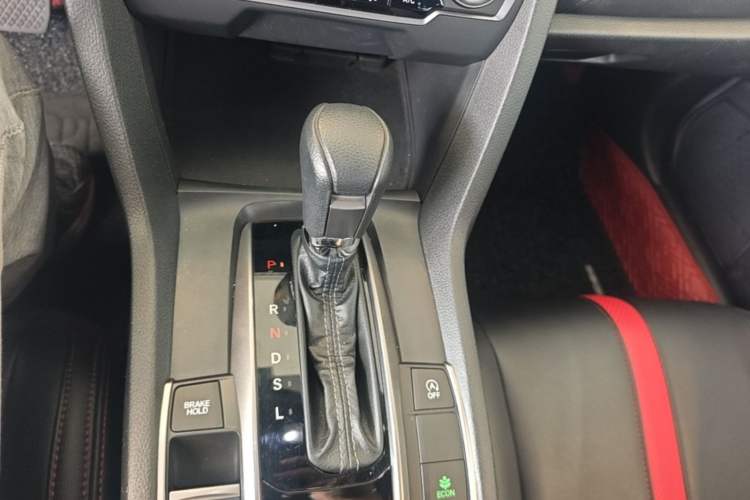 Used Honda Civic 2021 HATCHBACK 220TURBO CVT New Trendsetter Gear Lever