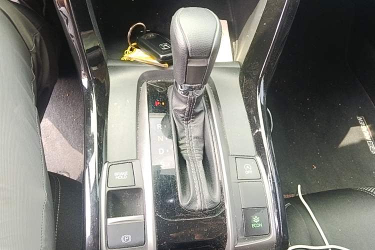 Used Honda Civic 2021 HATCHBACK 220TURBO CVT Trendy Cool Edition Gear Lever