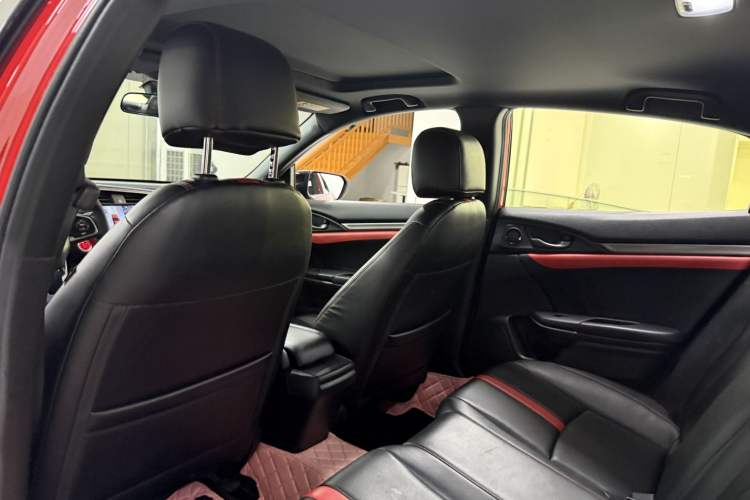 Used Honda Civic 2021 HATCHBACK 220TURBO CVT Trendy Cool Edition Headliner