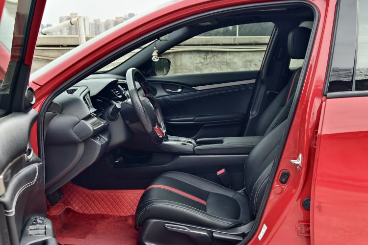 Used Honda Civic 2021 HATCHBACK 220TURBO CVT New Trendsetter Interior 1