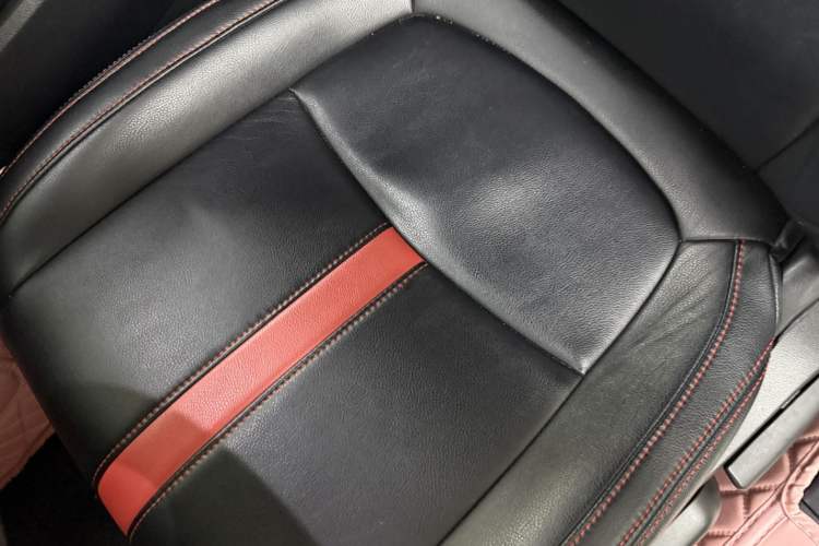 Used Honda Civic 2021 HATCHBACK 220TURBO CVT Trendy Cool Edition Interior 2